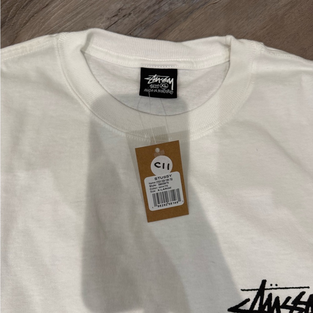 New stussy T shirt - Picture 3 of 4